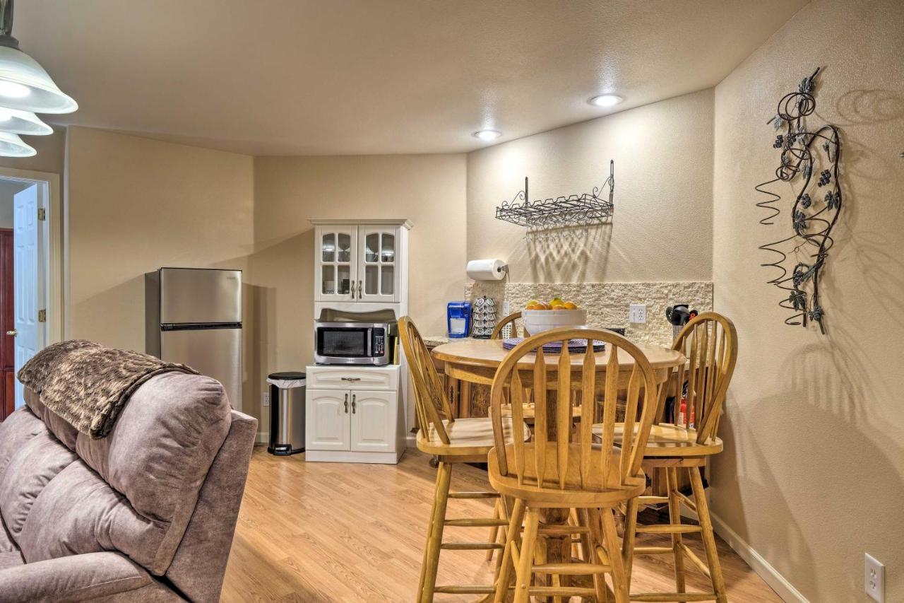 Convenient Apt With Fire Pit About Half-Mi To Lake! 格罗夫兰 外观 照片