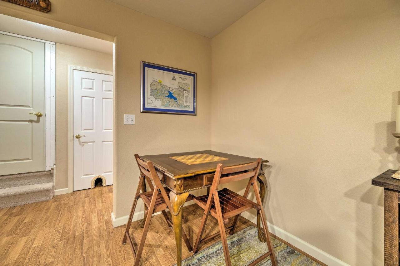 Convenient Apt With Fire Pit About Half-Mi To Lake! 格罗夫兰 外观 照片