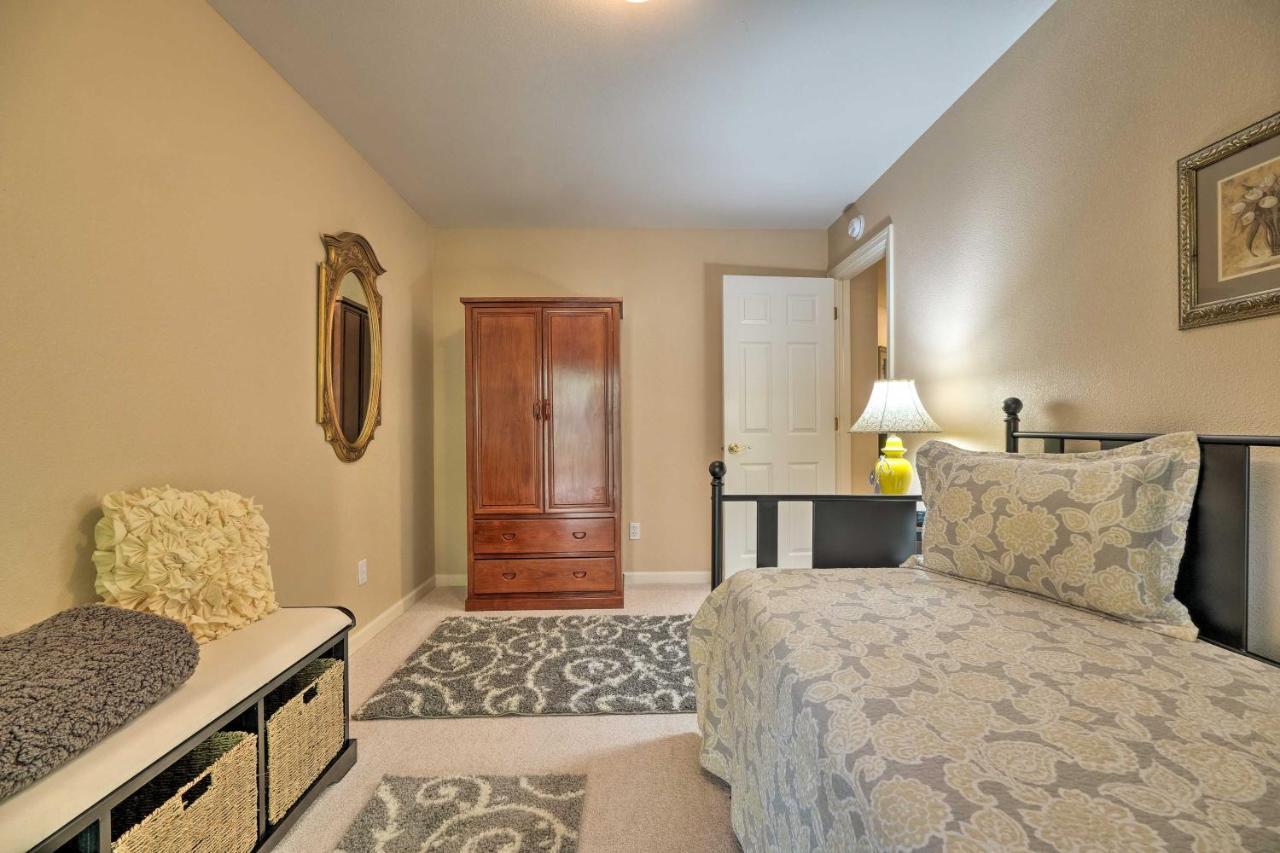 Convenient Apt With Fire Pit About Half-Mi To Lake! 格罗夫兰 外观 照片